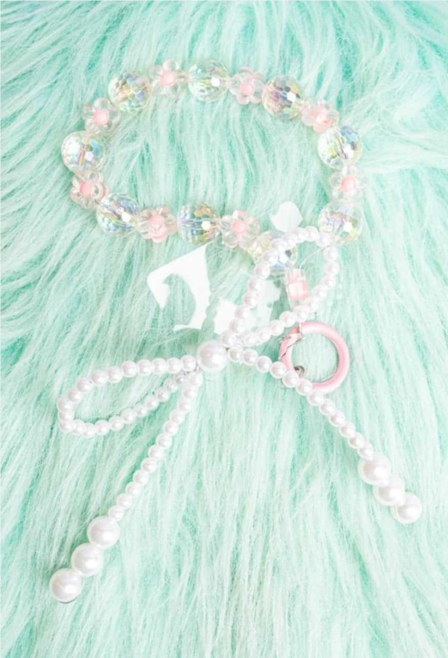 Pearl and pink bracelet keychain